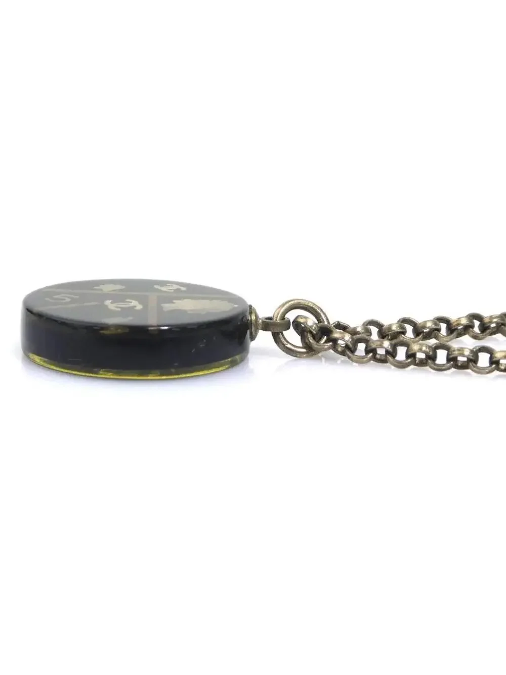 CHANEL elevate your
